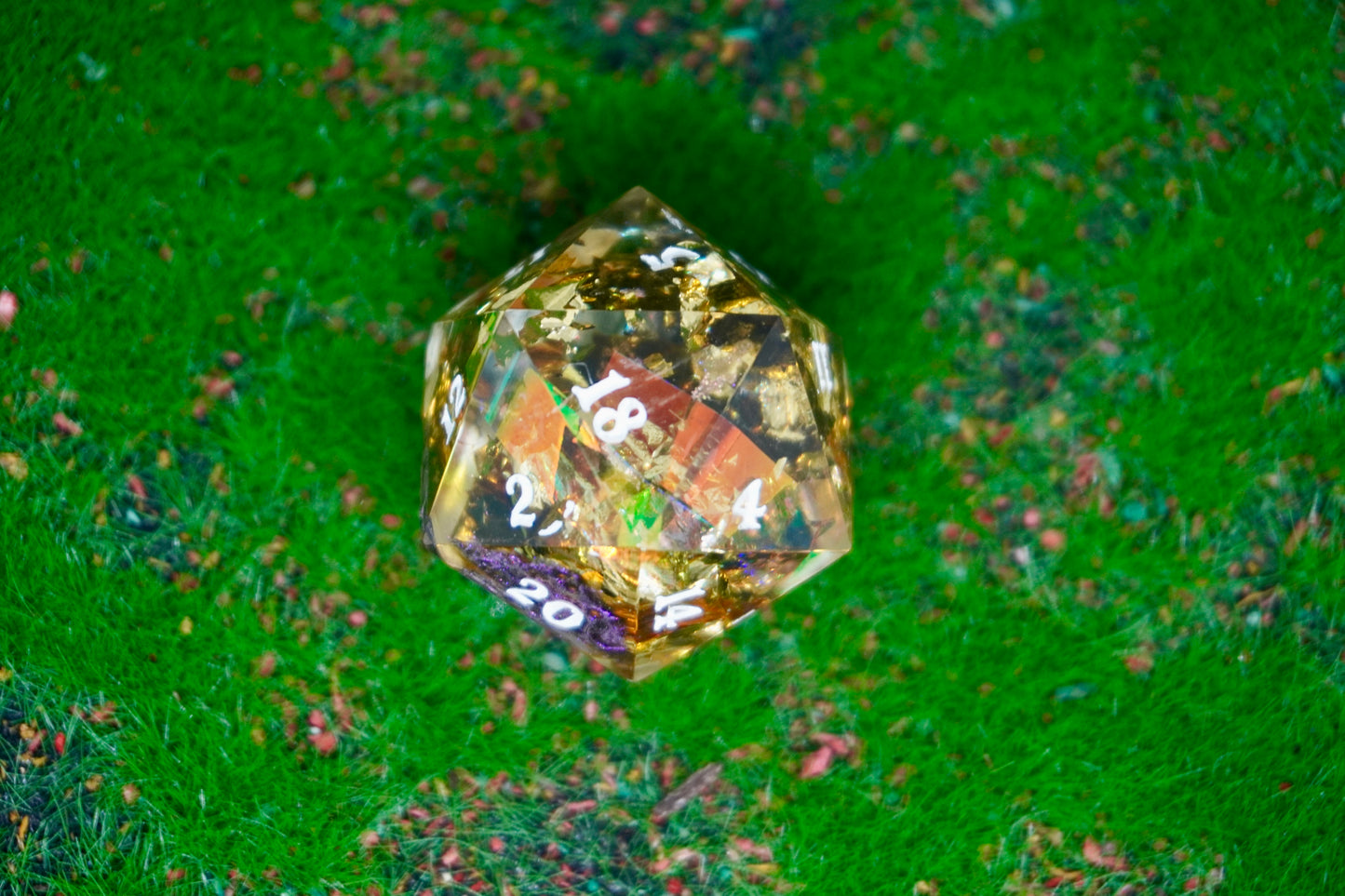Dragons gold, purple dragon