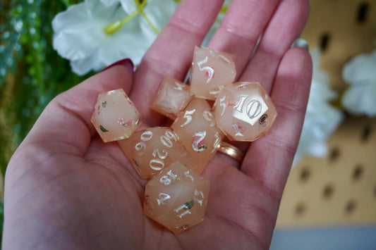 Peachy dream dice set