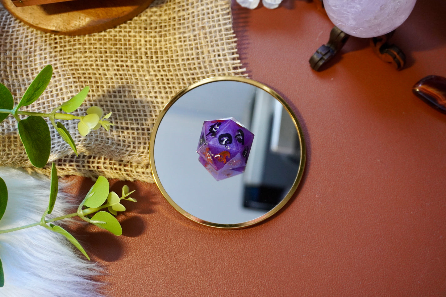 Hollow end D20 chunk