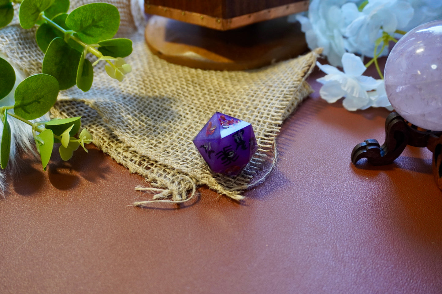 Hollow end D20 chunk