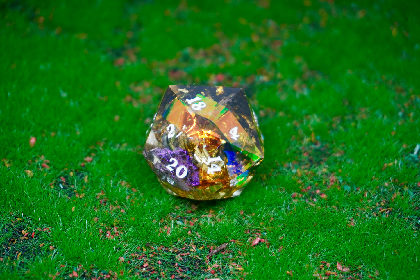 Dragons gold, purple dragon