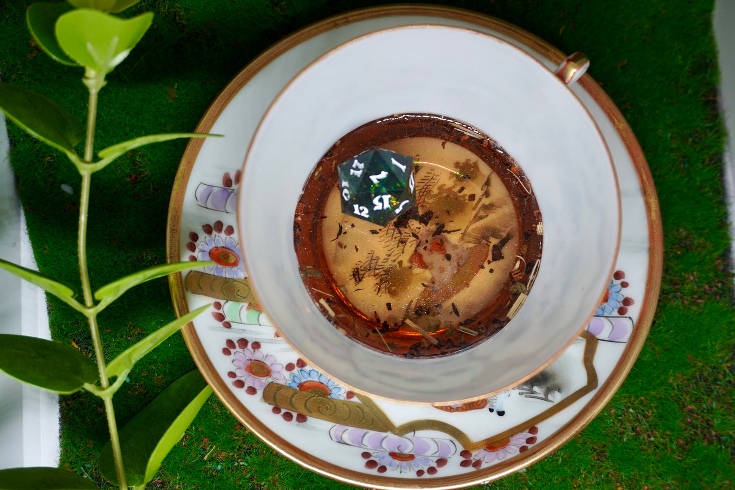 Tea cup dice tray Chinese themed