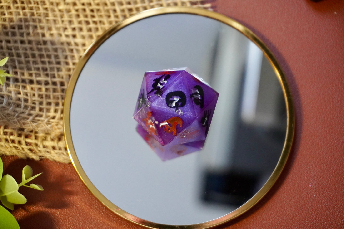 Hollow end D20 chunk