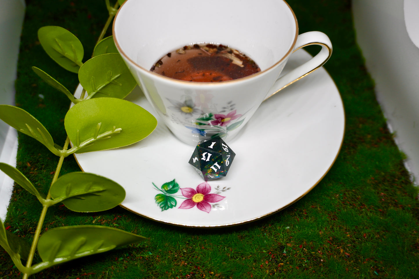 Tea cup dice tray flowers