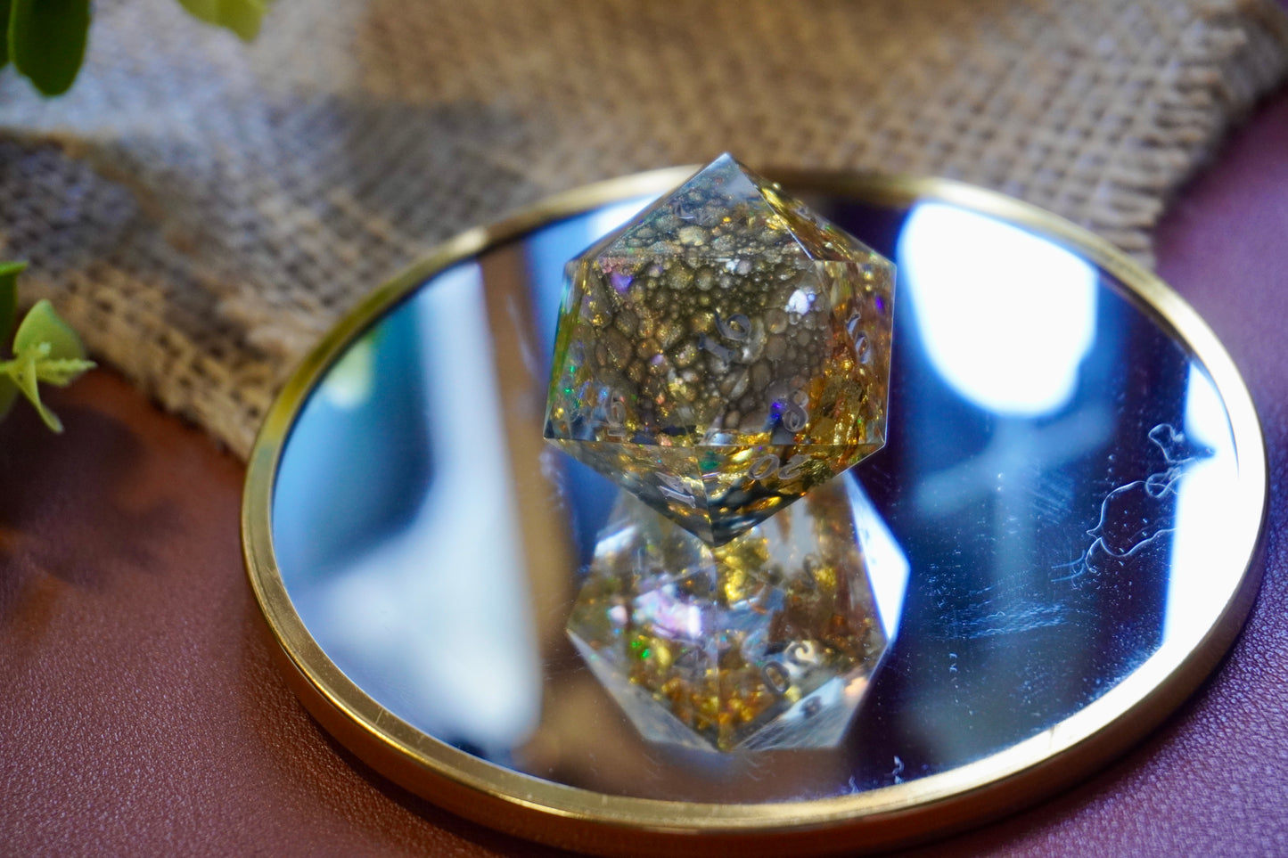 Dragons gold, green gold D20 chunk