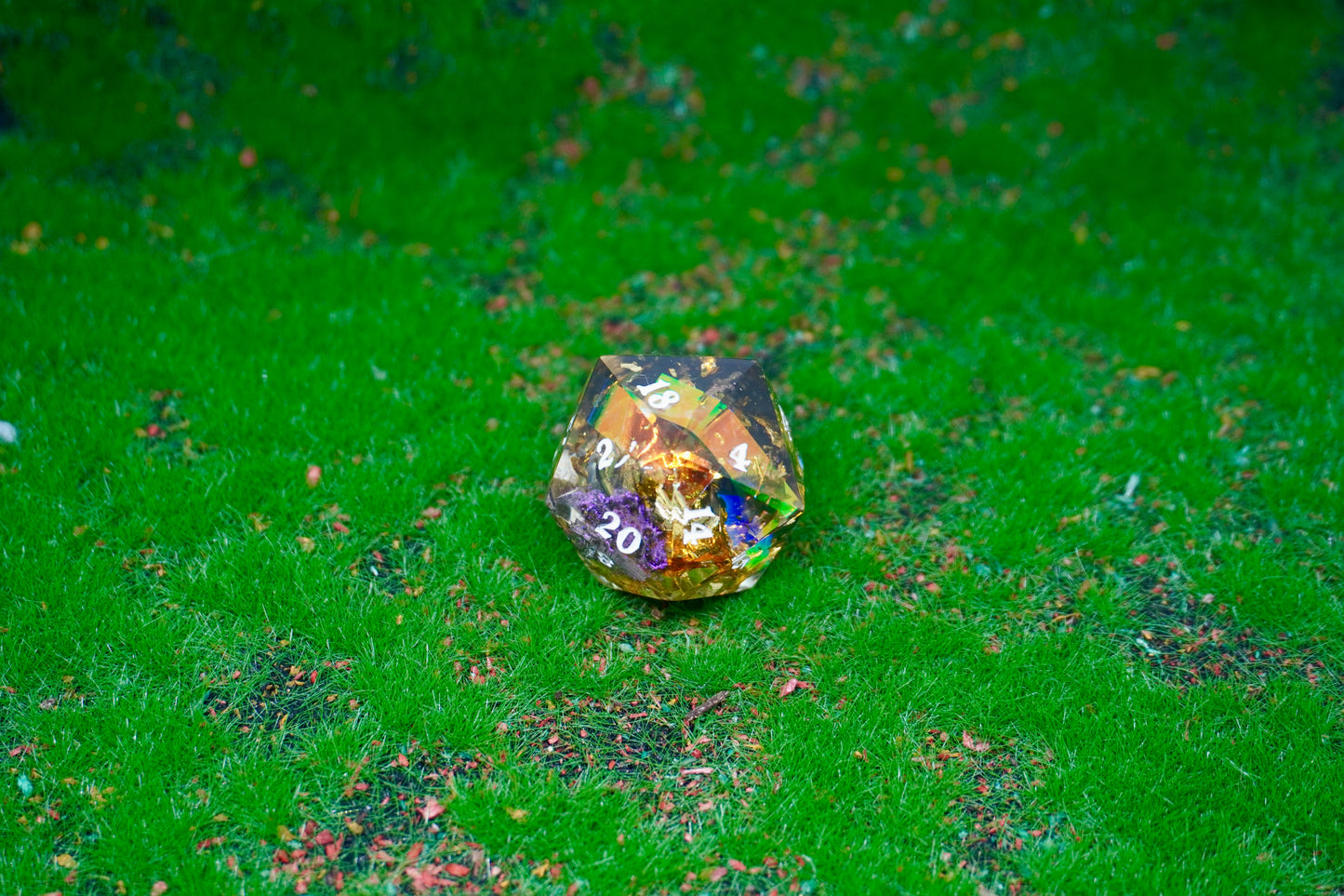 Dragons gold, purple dragon