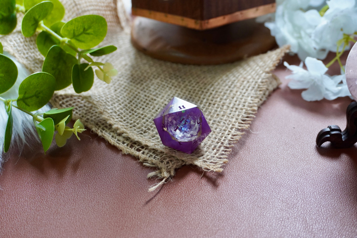 Geode dark pin D20 chunk