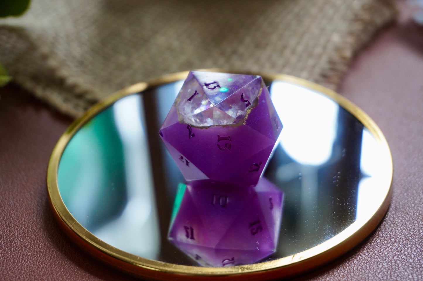 Geode dark pin D20 chunk