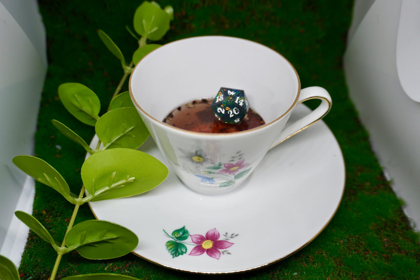 Tea cup dice tray flowers